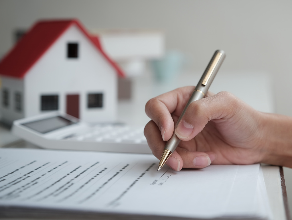 Регистрация ООО по домашнему адресу: плюсы, минусы и юридические нюансы